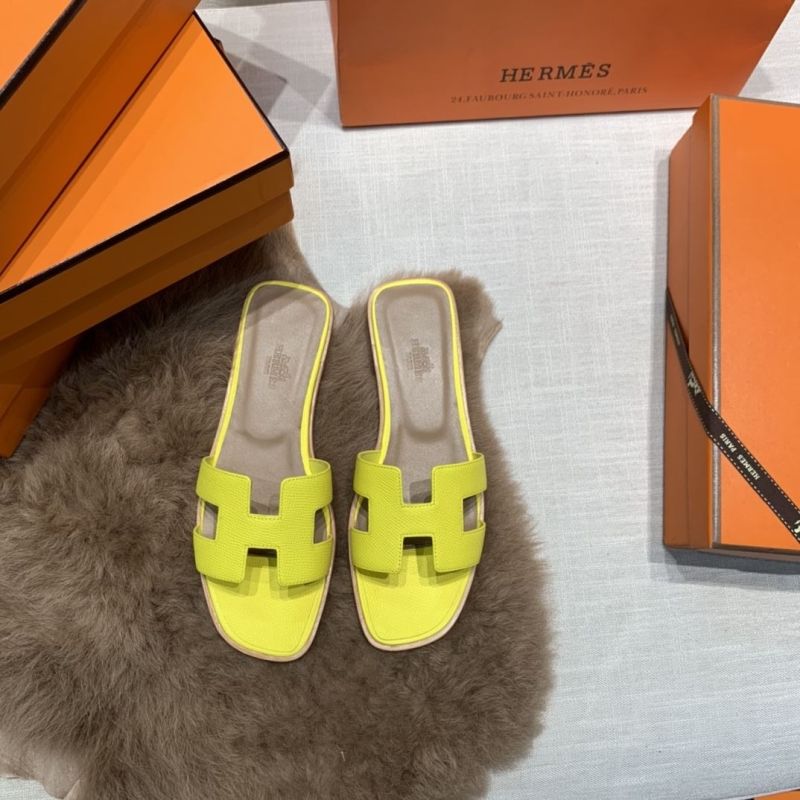 H**mes slippers